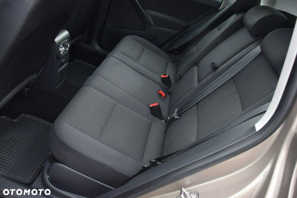 Volkswagen Tiguan 2.0 TDI BlueMot Trend&Fun - 25