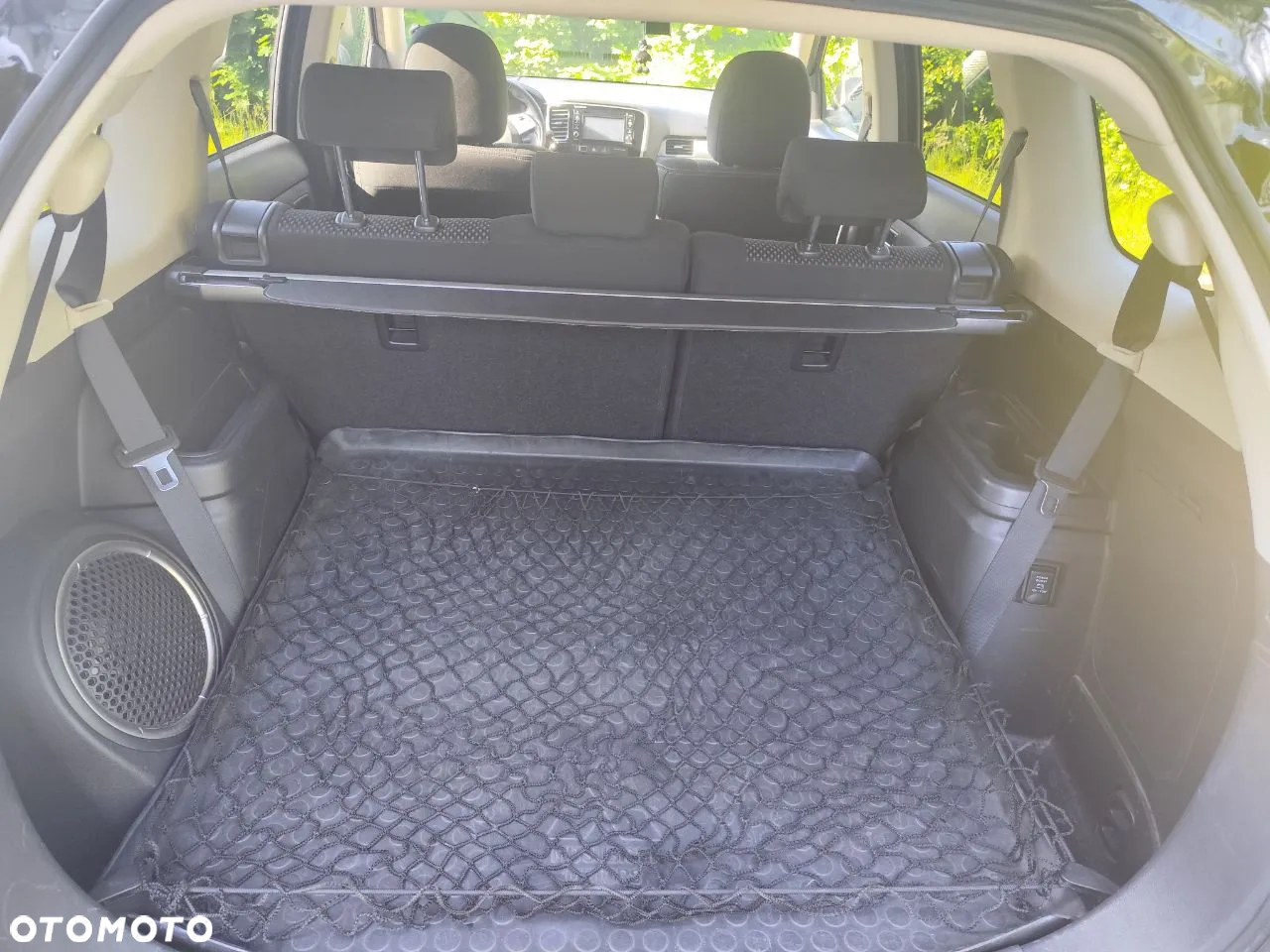 Mitsubishi Outlander 2.2 DID Intense + 4WD - 23