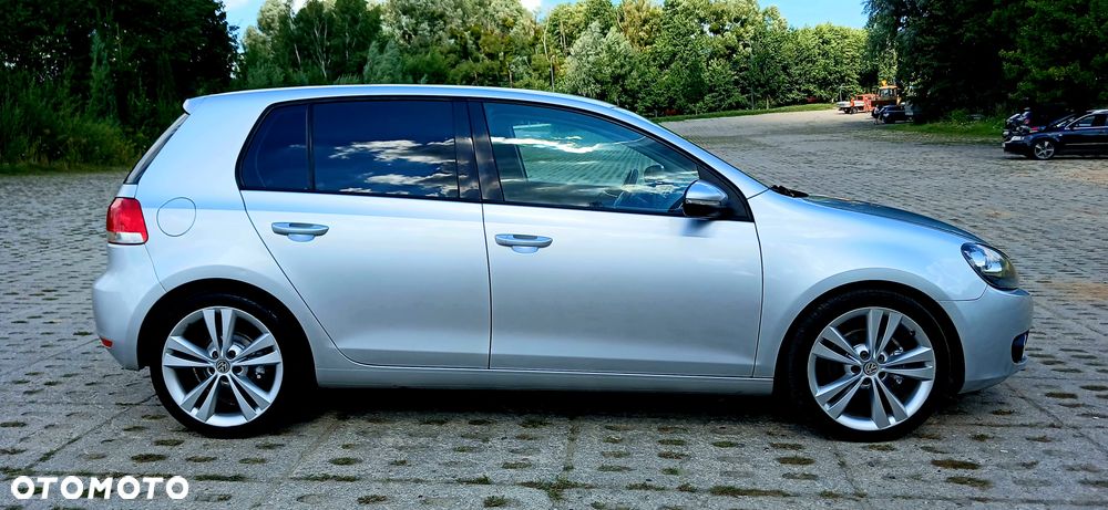 Volkswagen Golf 2.0 TDI DPF BlueMotion Technology Comfortline - 16