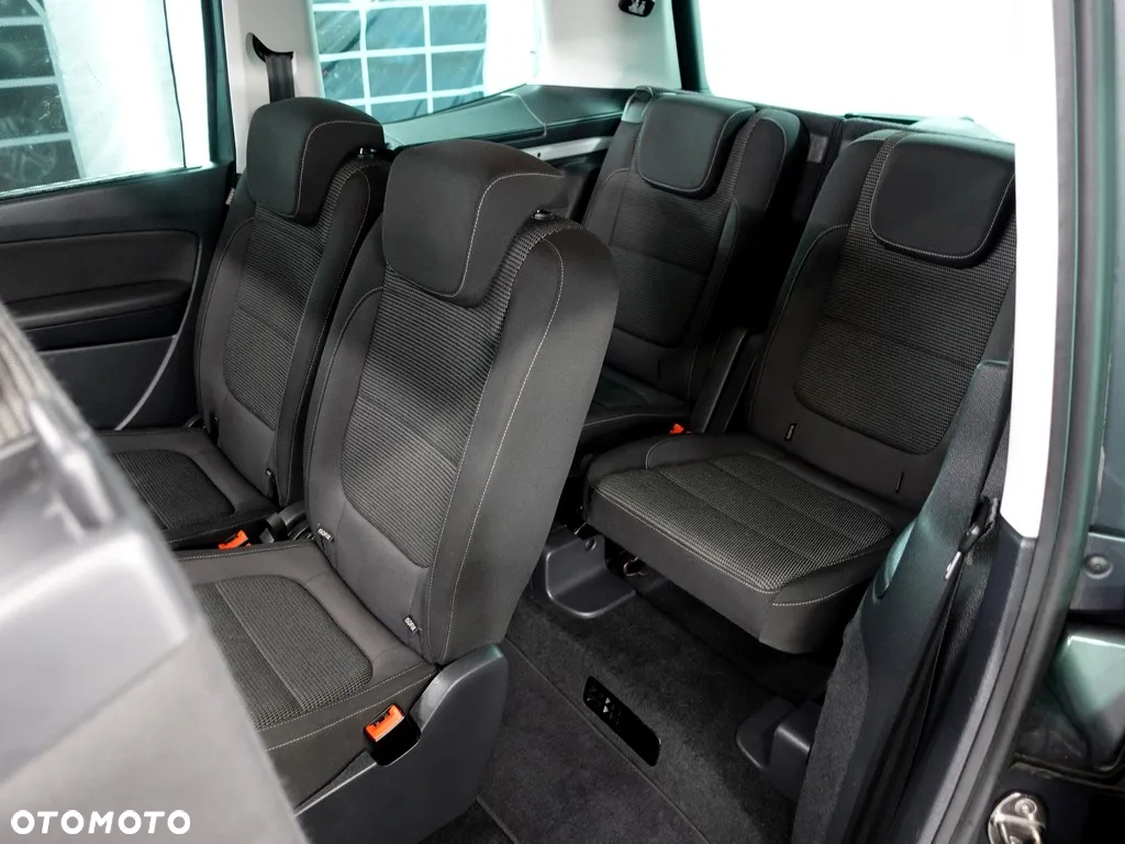 Volkswagen Sharan 2.0 TDI BMT Comfortline DSG - 10