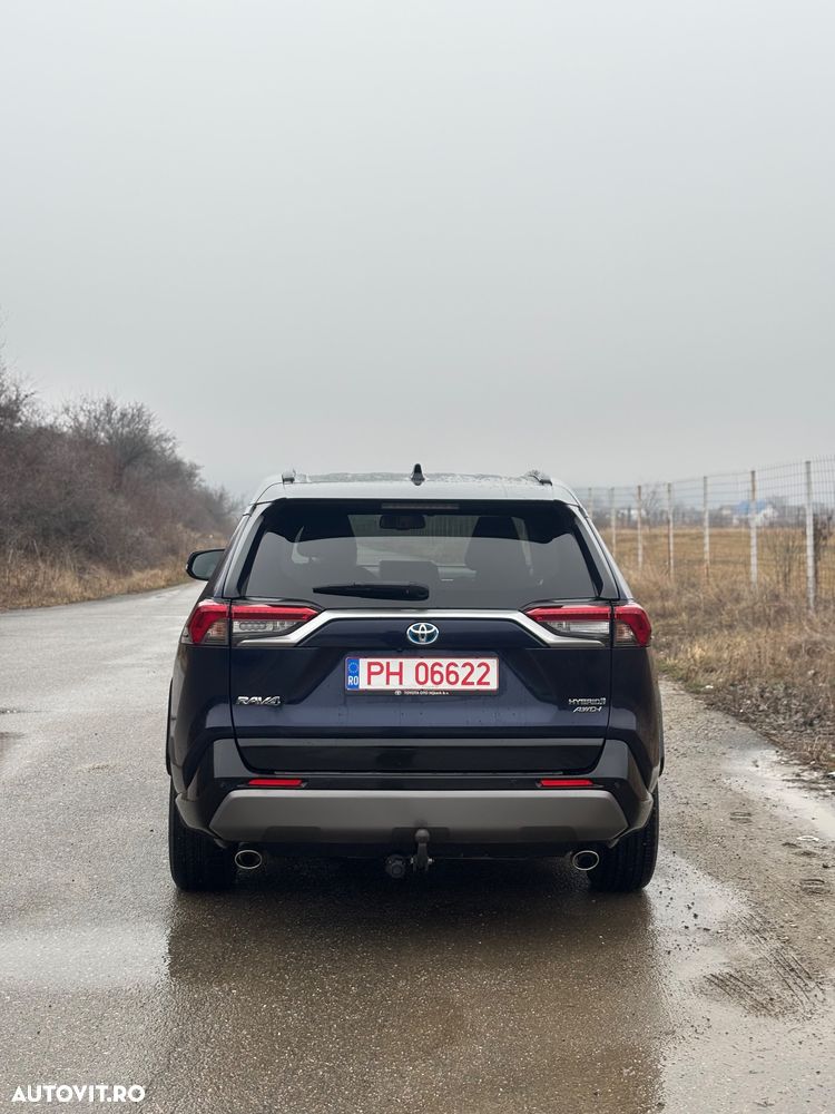 Toyota RAV4 - 5