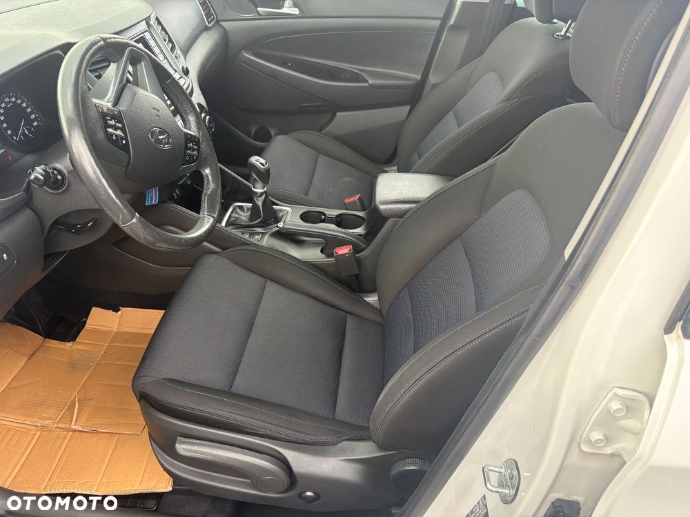 Hyundai Tucson 1.6 GDI BlueDrive Comfort 2WD - 26