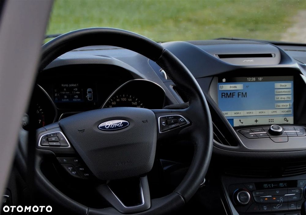 Ford Kuga - 35