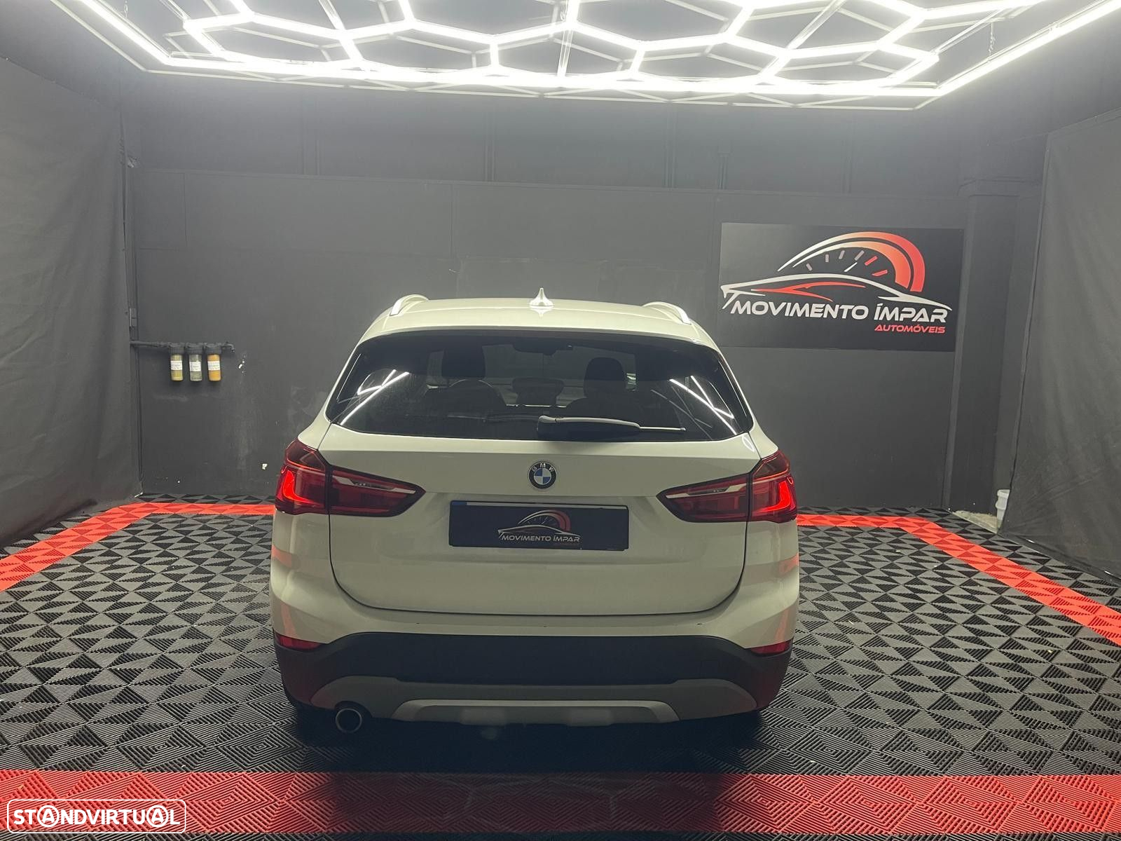 BMW X1 16 d sDrive Line Sport - 9