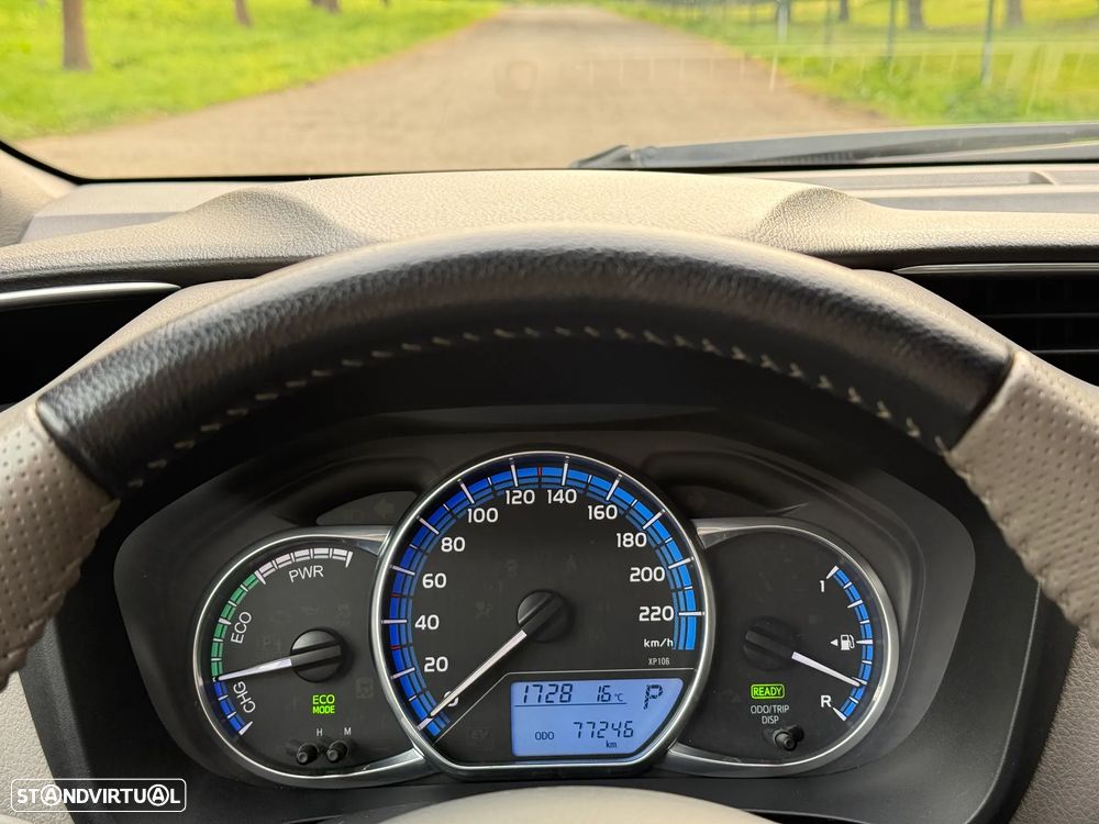 Toyota Yaris 1.5 HSD Square Collec.Bronze - 50