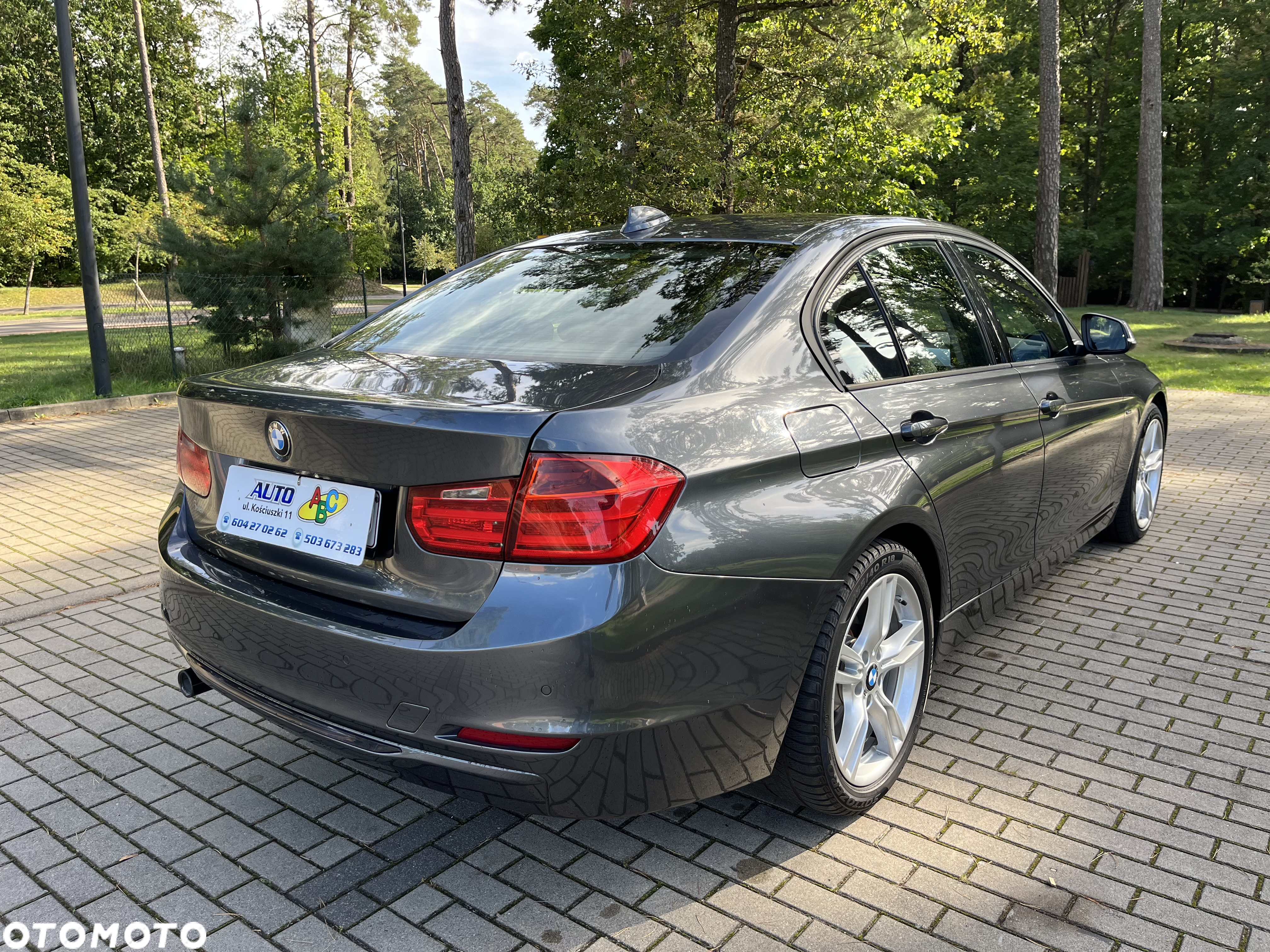 BMW Seria 3 318d Touring Sport Line - 5