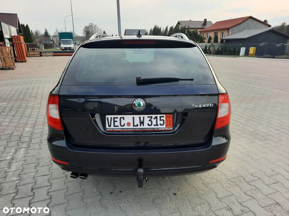 Skoda Superb 2.0 TDI DSG Exclusive - 11