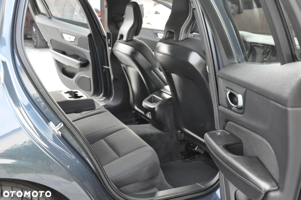 Volvo V60 D3 SCR Momentum - 30