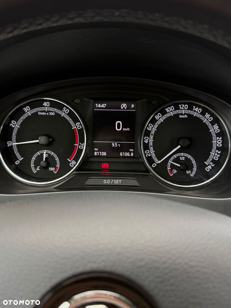 Skoda RAPID 1.0 TSI Ambition DSG - 10