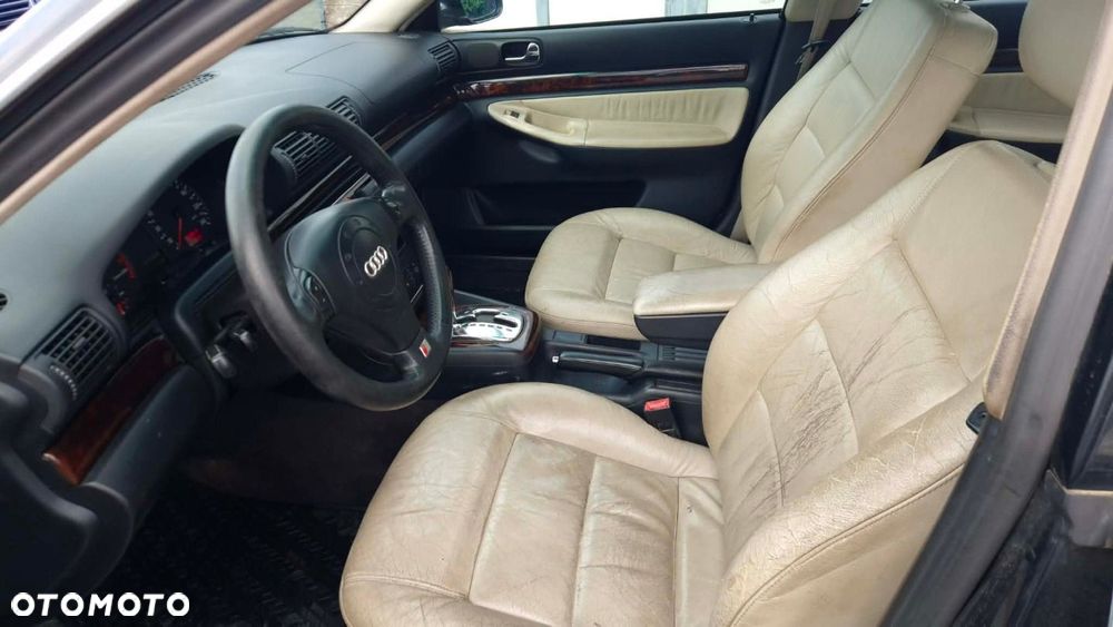Audi A4 Limousine - 6