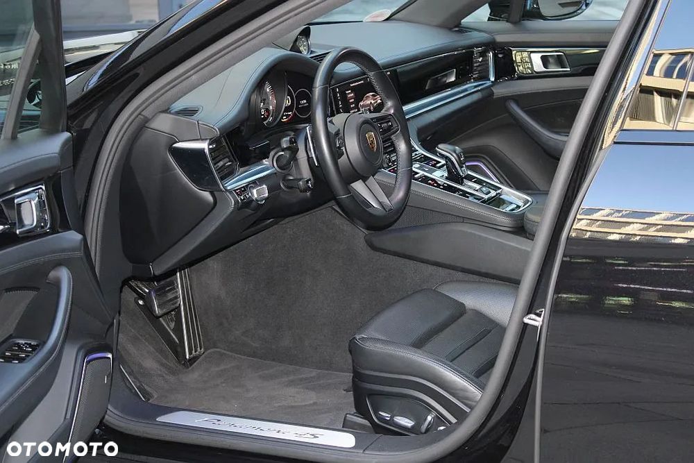 Porsche Panamera 4S E-Hybrid - 11