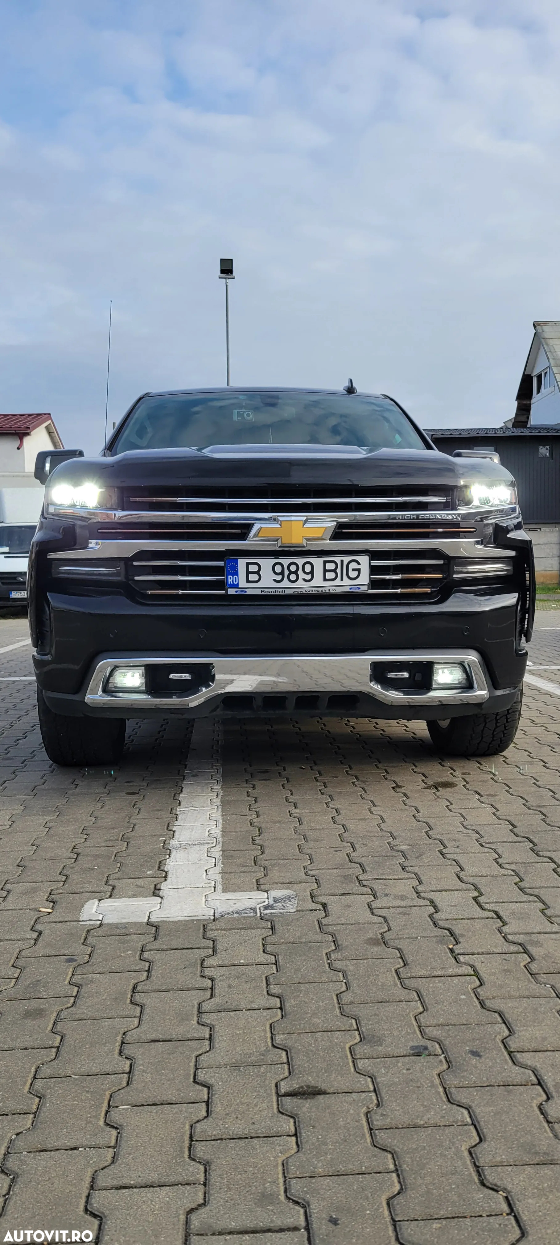Chevrolet Silverado - 8