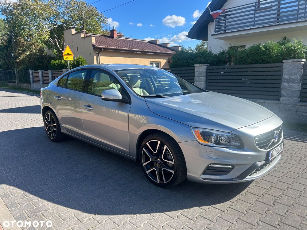 Volvo S60 T5 Drive-E R-Design Momentum - 4