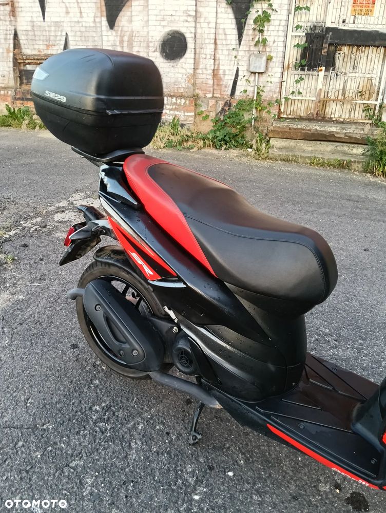 Aprilia SR - 8