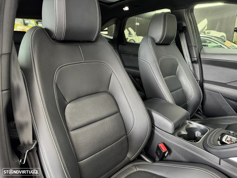 Jaguar E-Pace 1.5 P300e R-Dynamic HSE AWD Aut. — fotografia 57