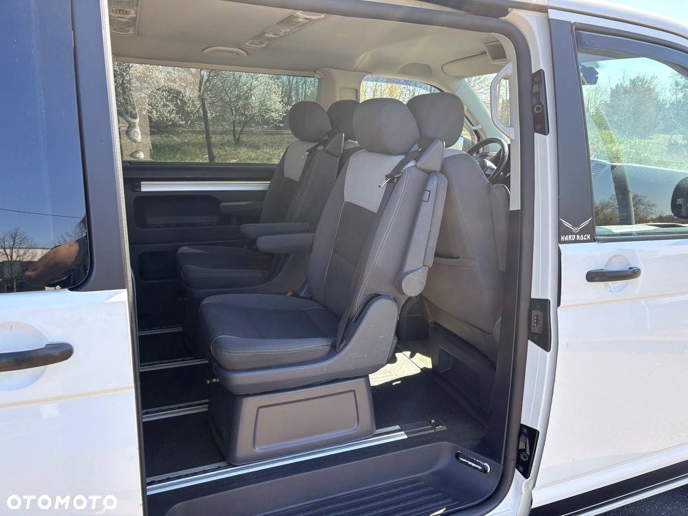 Volkswagen Multivan - 10