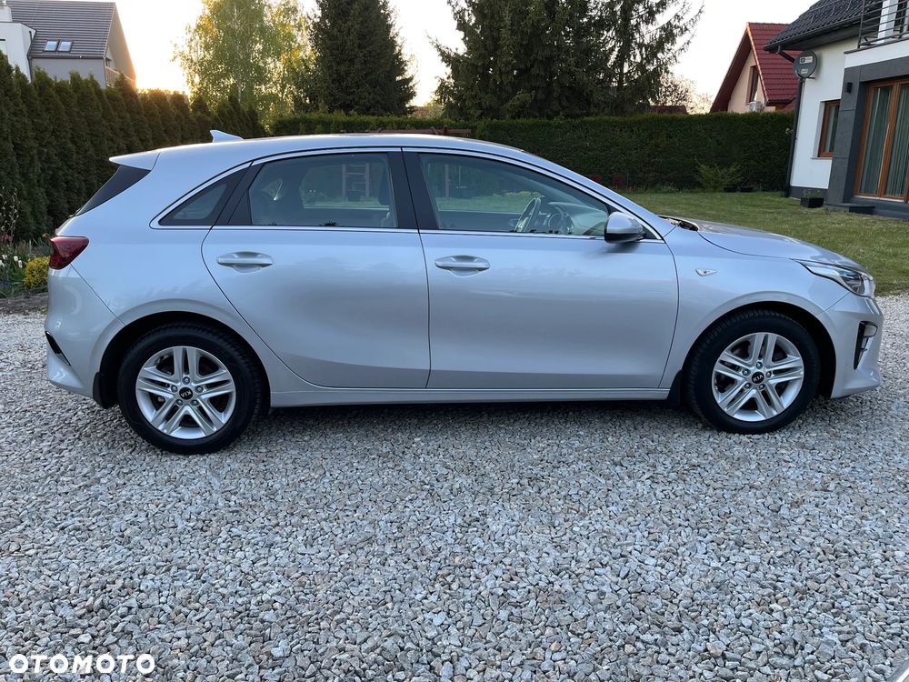 Kia Ceed 1.6 CRDi mHEV M - 20