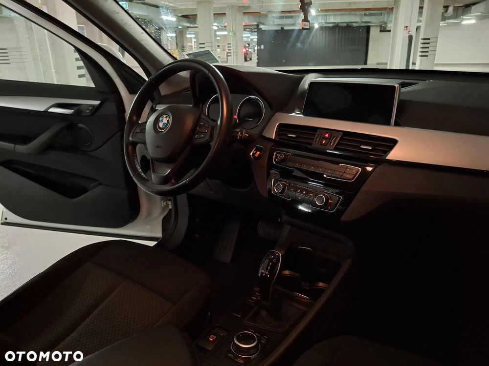 BMW X1 sDrive18i xLine - 5