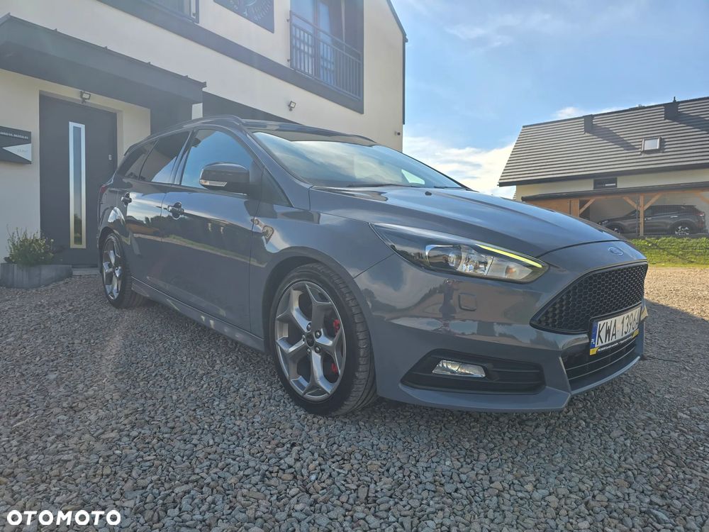 Ford Focus - 10