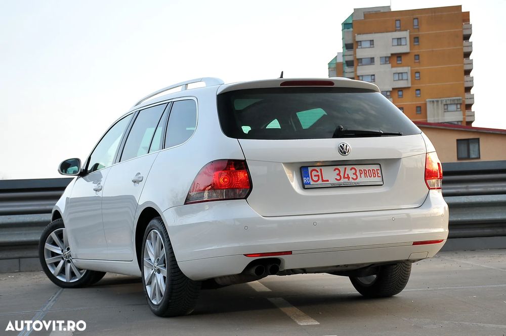 Volkswagen Golf 2.0 TDI DPF DSG Style - 3