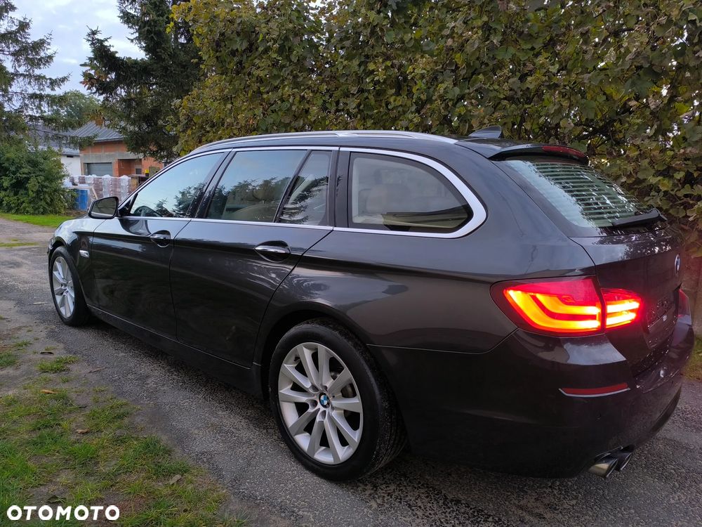 BMW Seria 5 520d Touring - 6