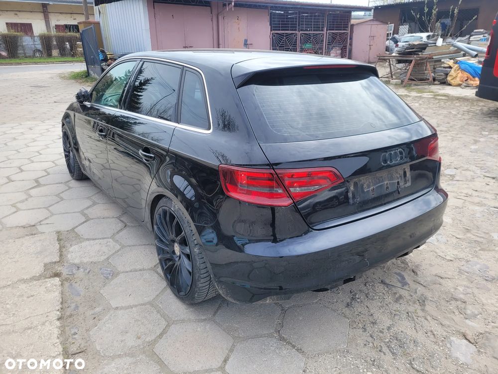 Audi A3 Sportback 1.6 TDI DPF Ambition - 15