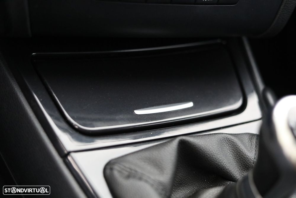 BMW 116 d Line Sport - 31