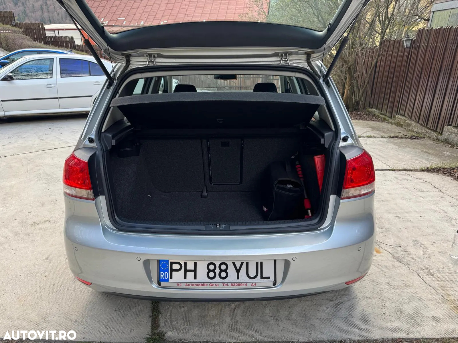 Volkswagen Golf - 9