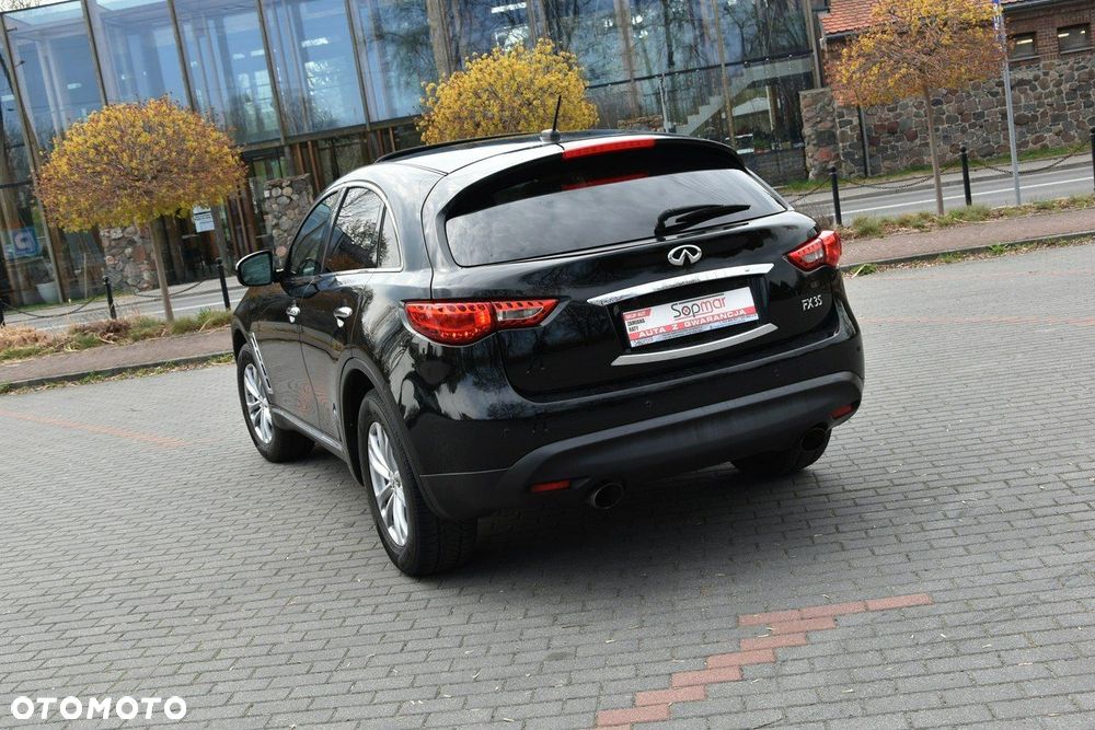 Infiniti FX - 13