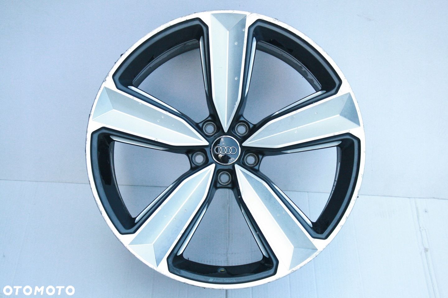 20 x 9 et26 AUDI RS5 Coupe F5 RS4 B9 8W0601025CS - 1
