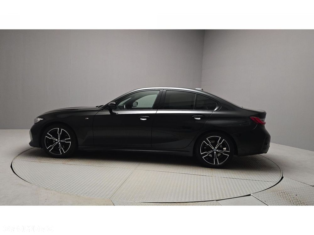 BMW Seria 3 320d xDrive mHEV M Sport - 7