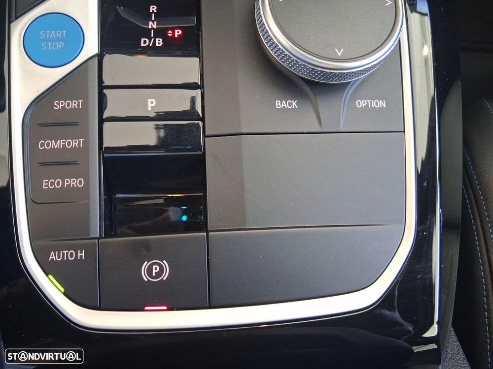 BMW iX3 M Sport Impressive - 22