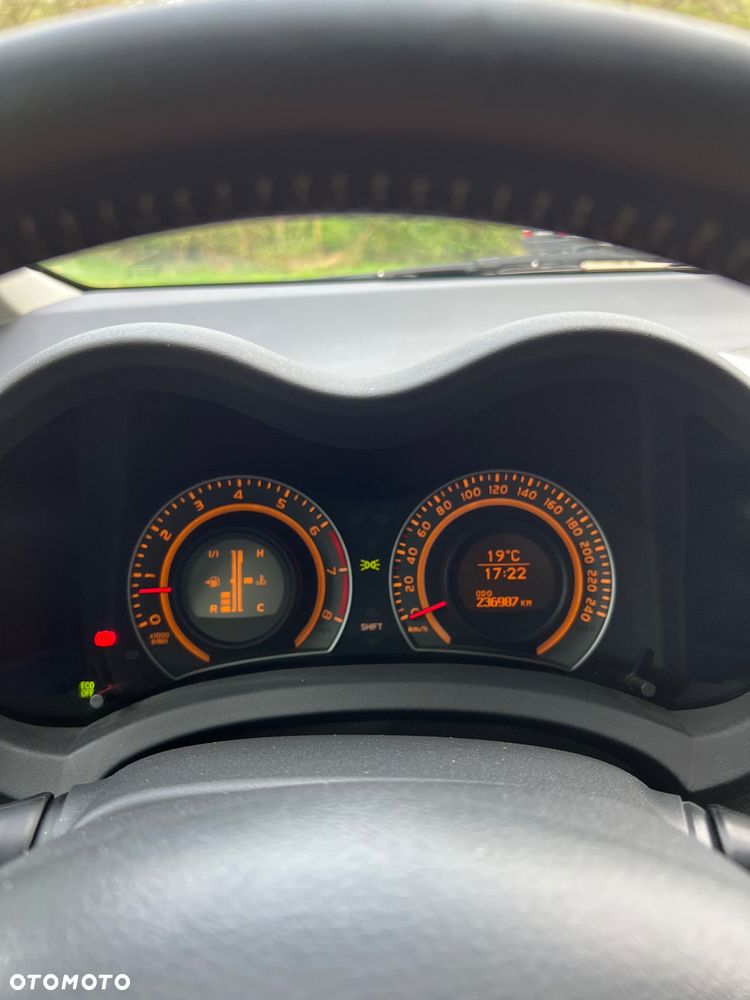Toyota Auris 1.33 VVT-i - 12