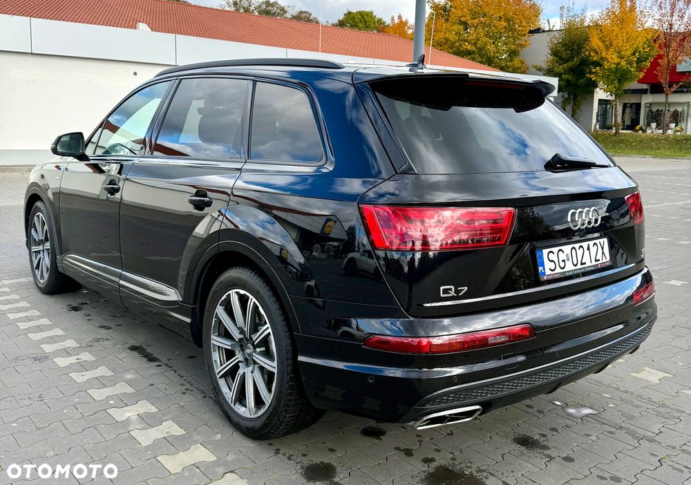 Audi Q7 3.0 TFSI Quattro Tiptronic - 5