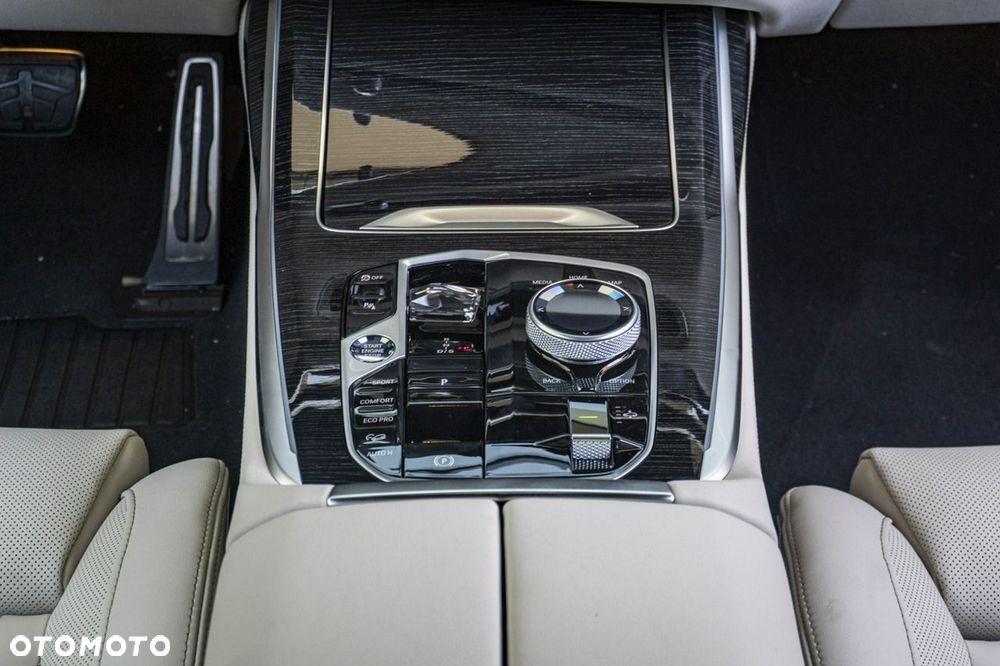 BMW X7 - 20
