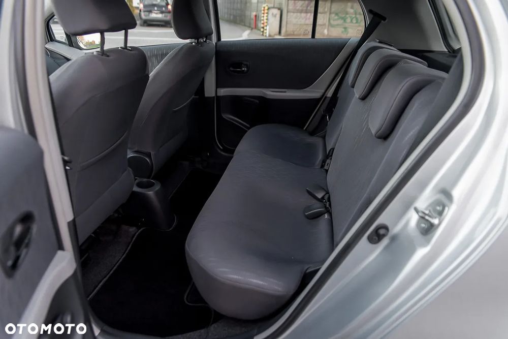Toyota Yaris - 5