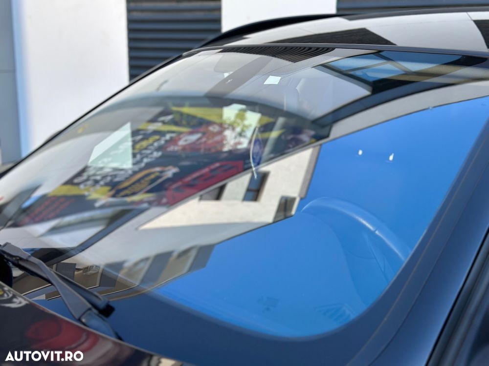 BMW Seria 3 318d DPF Touring Aut. - 15