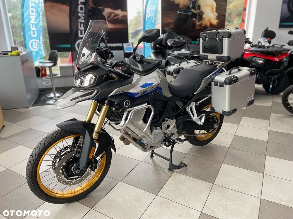 VOGE 900DSX - 12