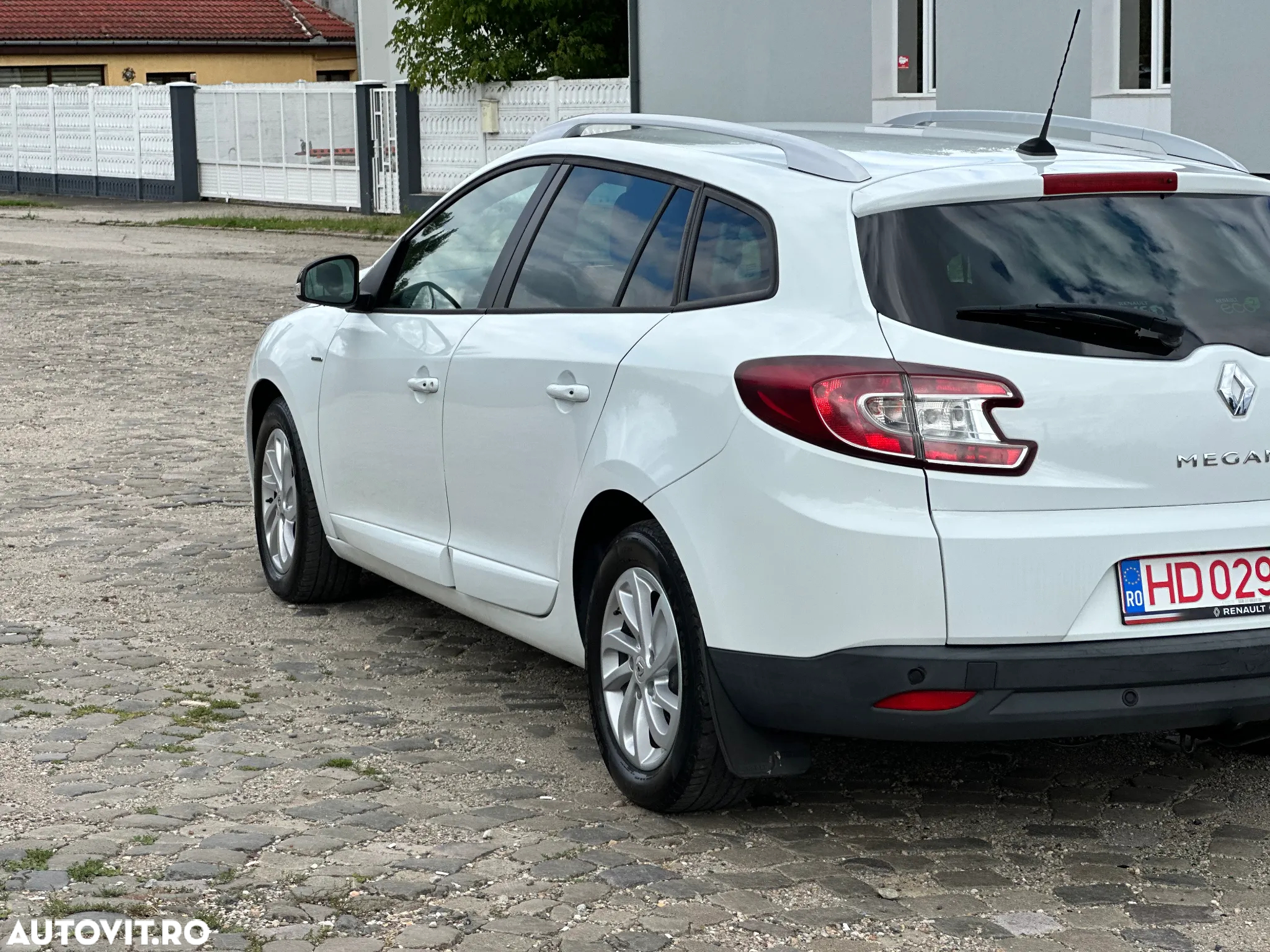 Renault Megane dCi 110 FAP EDC LIMITED - 5
