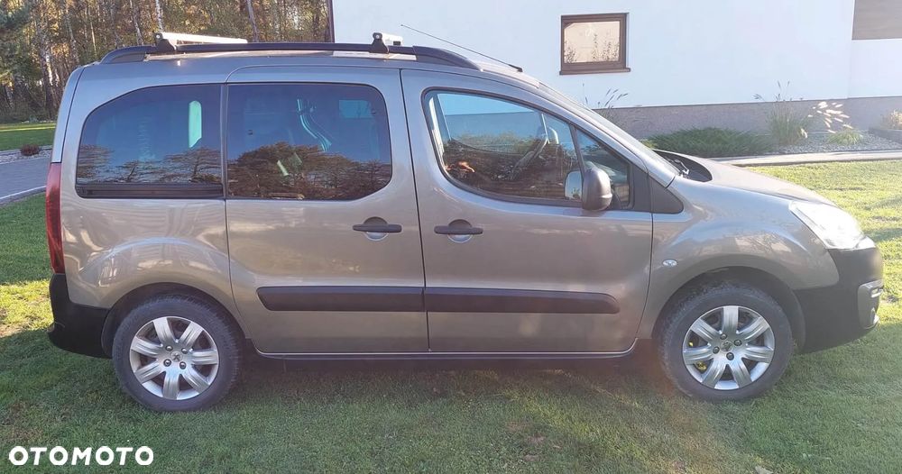 Peugeot Partner 1.6 BlueHDi Outdoor S&S - 2