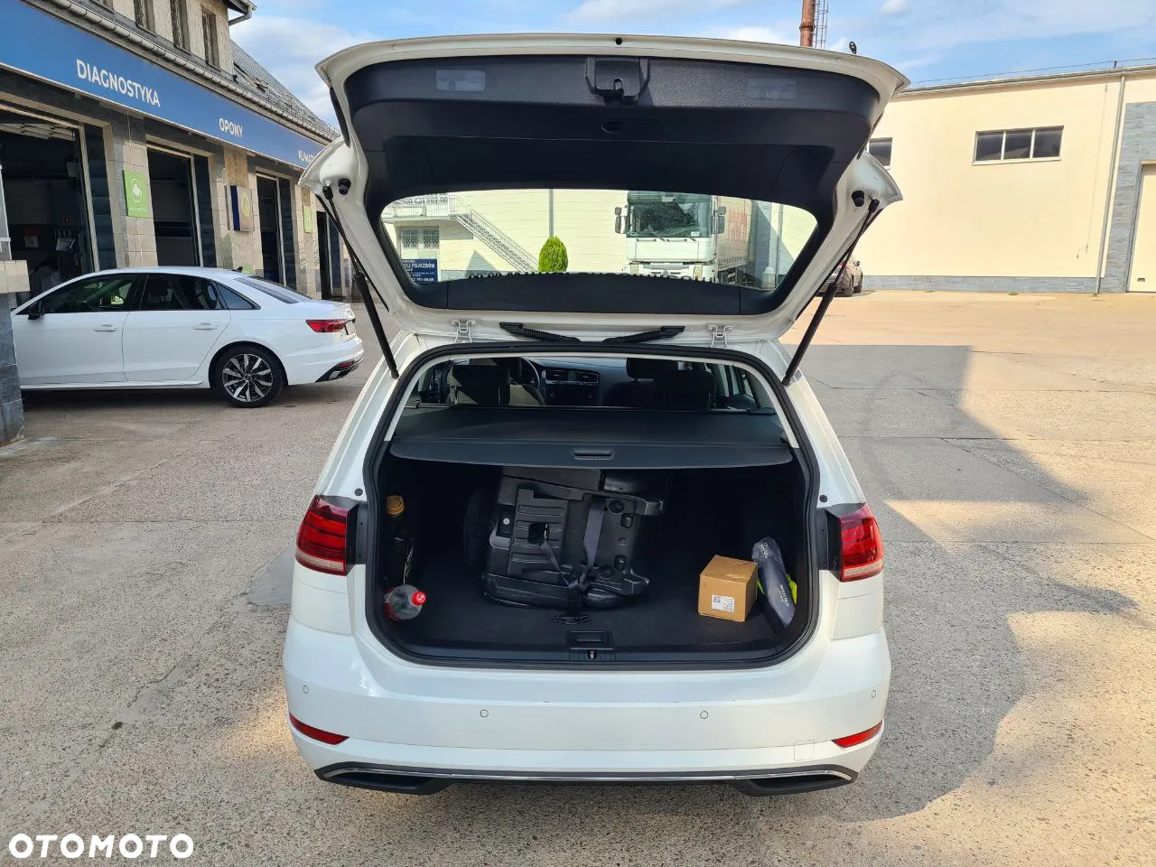 Volkswagen Golf VII 1.6 TDI BMT Comfortline - 11