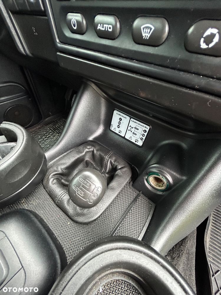 Land Rover Discovery - 19
