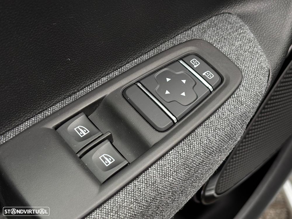 Renault Zoe (c/ Bateria) Z.E. 50 EXPERIENCE - 19