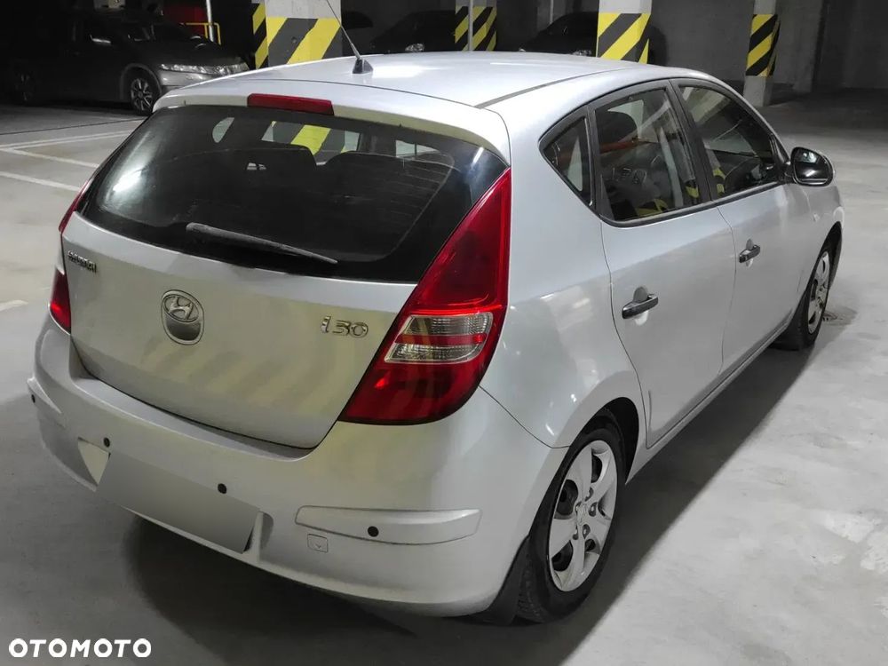 Hyundai i30 1.4 Classic + - 3