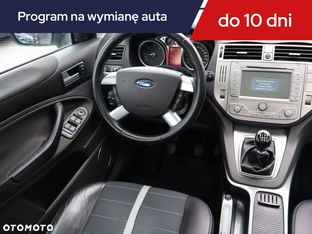 Ford Kuga - 9