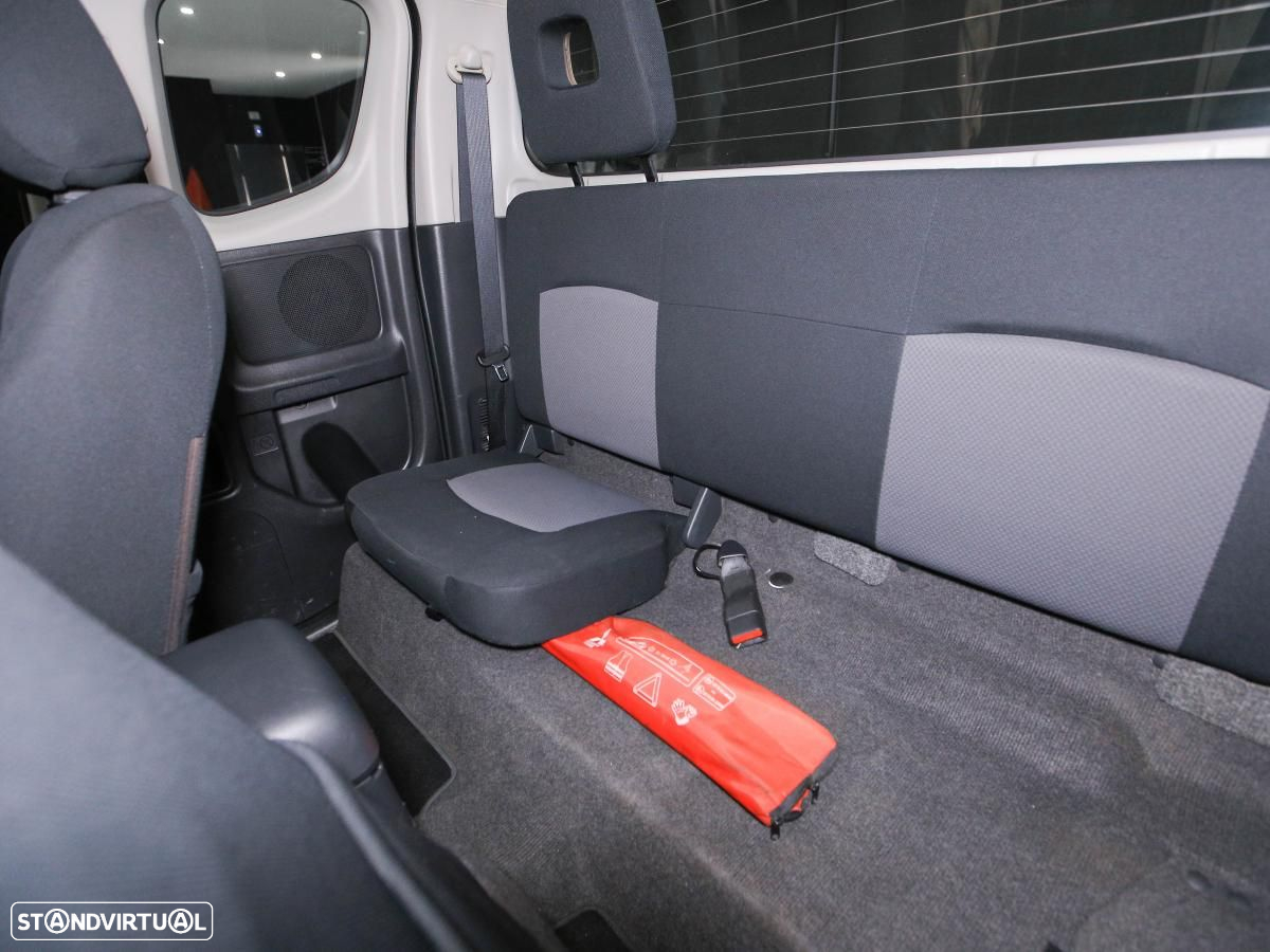 Mitsubishi L200 2.4 DI-D CLUB CAB INVITE 3L 4WD - 21
