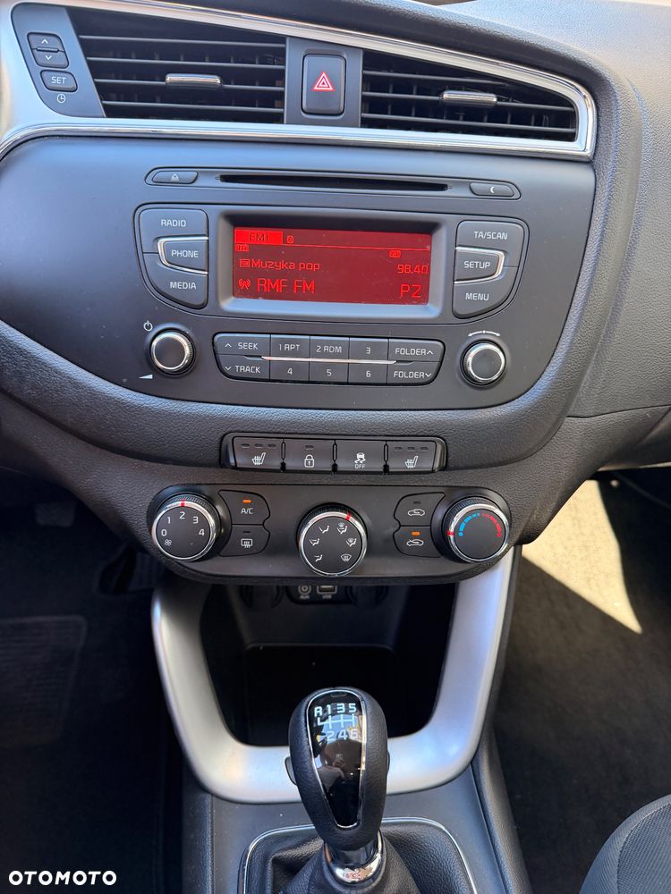 Kia Ceed 1.4 CVVT Attract - 28