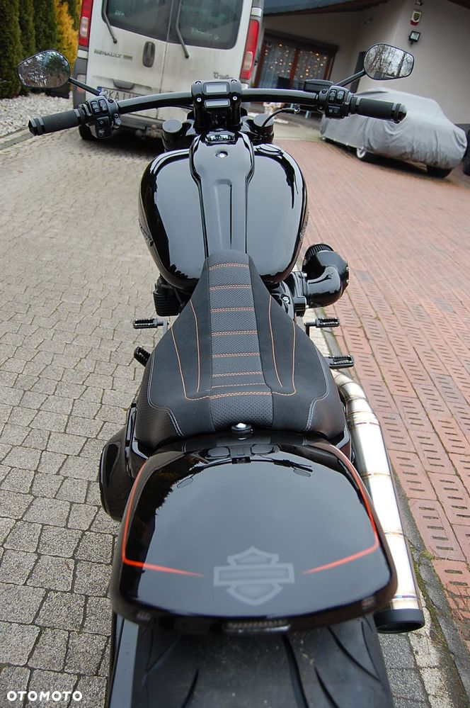 Harley-Davidson Softail Breakout - 6