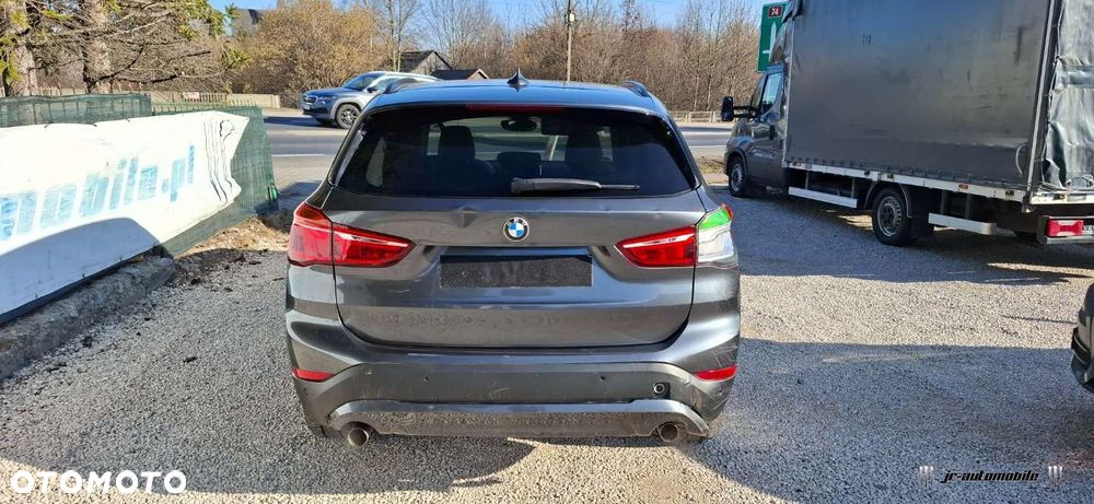 BMW X1 sDrive18d Advantage - 16