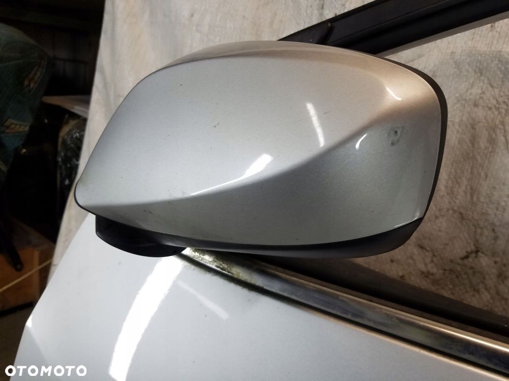 lusterko prawe hyundai i30 ii kod u3s 5 pinów - 5